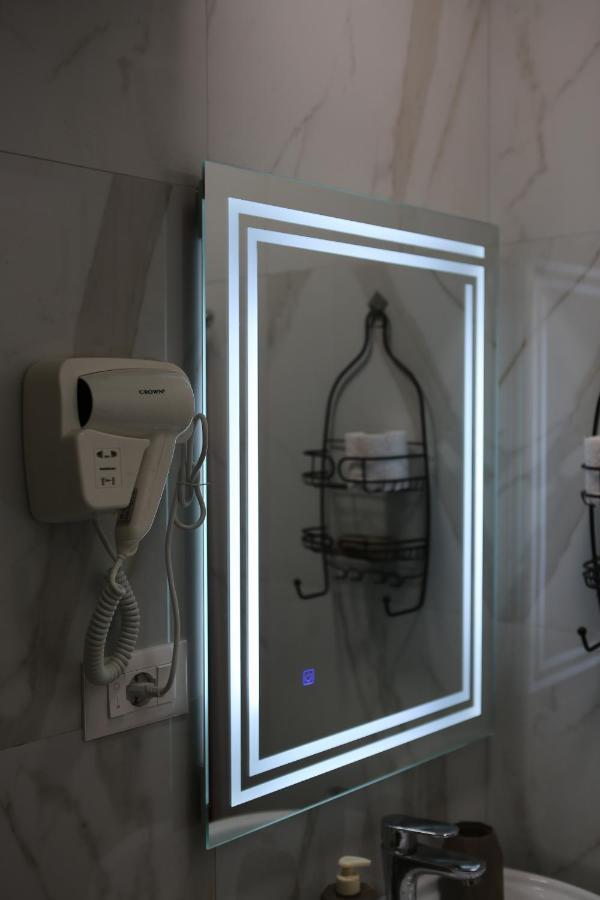 Blloku Studio Apartament Тирана Екстер'єр фото